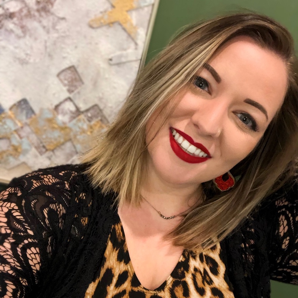 Meet your Posher, Alyssa